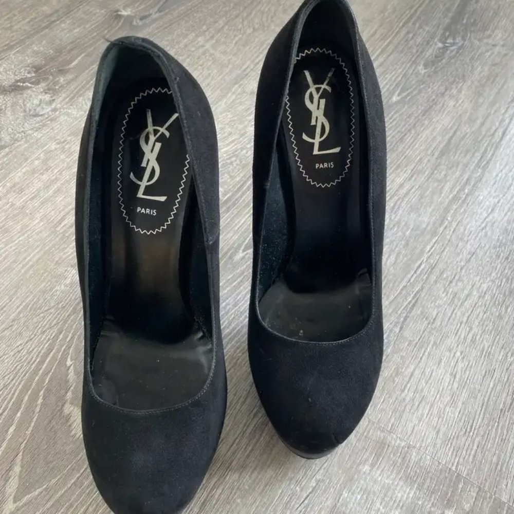 Yves Saint Laurent Black Suede Tribtoo 105 Platform Pumps